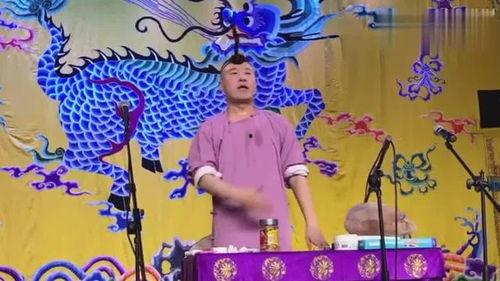 双簧表演吃瓜,吃瓜群众变身表演达人